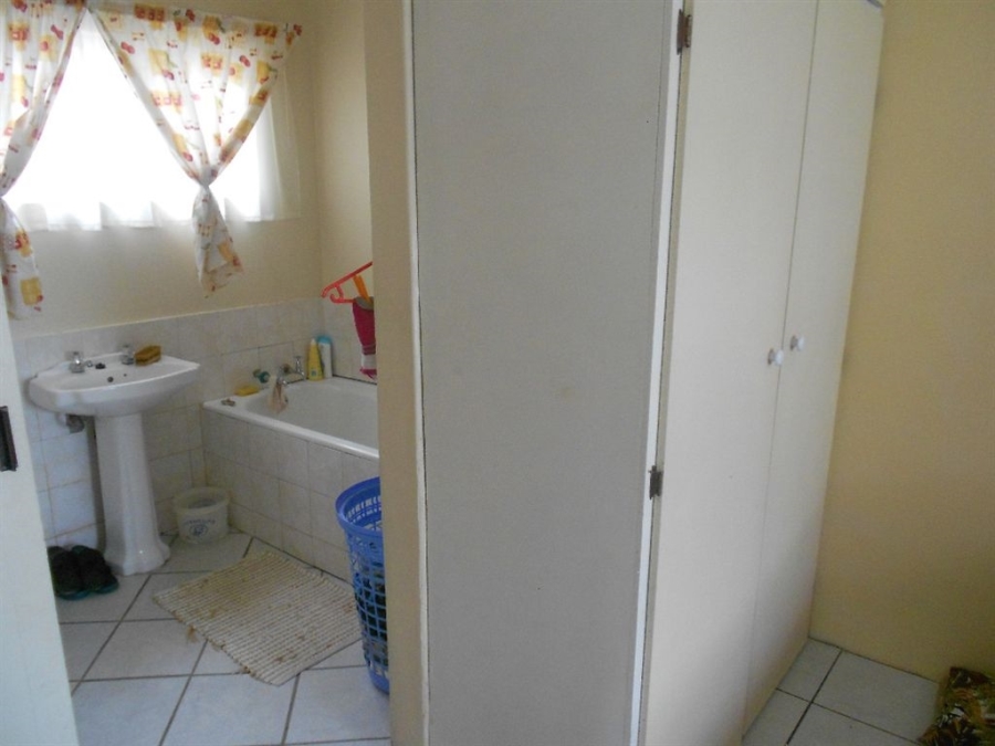 11 Bedroom Property for Sale in Parys Free State
